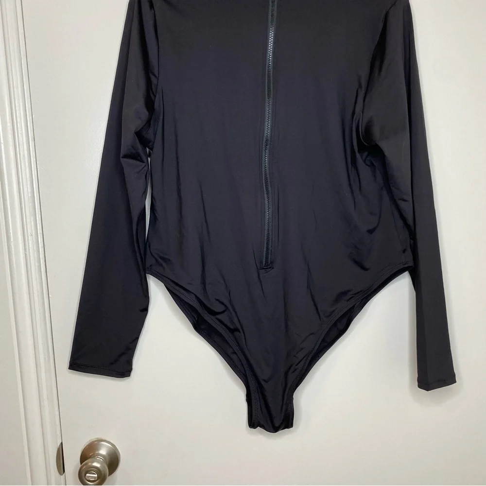 COPY - NEW !! SKIMS Swim Zip Front Long Sleeve One piece - ONYX